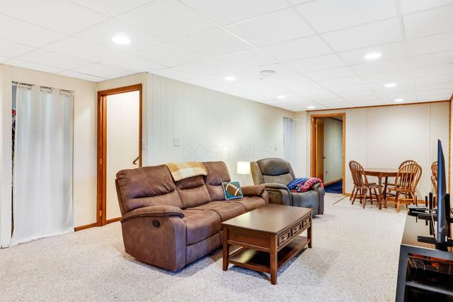 275 Pinetree Drive NE, Granville, OH 43023