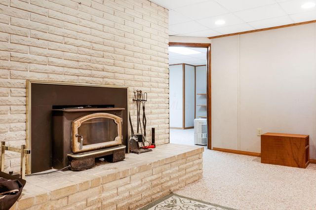 275 Pinetree Drive NE, Granville, OH 43023