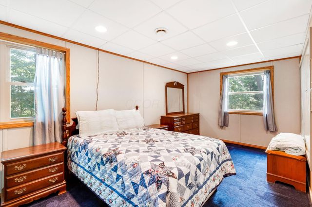 275 Pinetree Drive NE, Granville, OH 43023