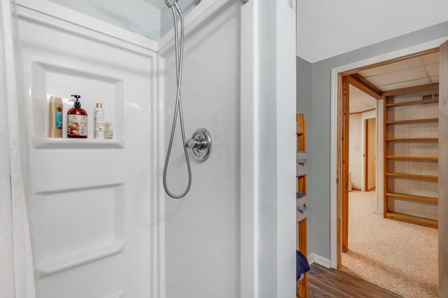 275 Pinetree Drive NE, Granville, OH 43023