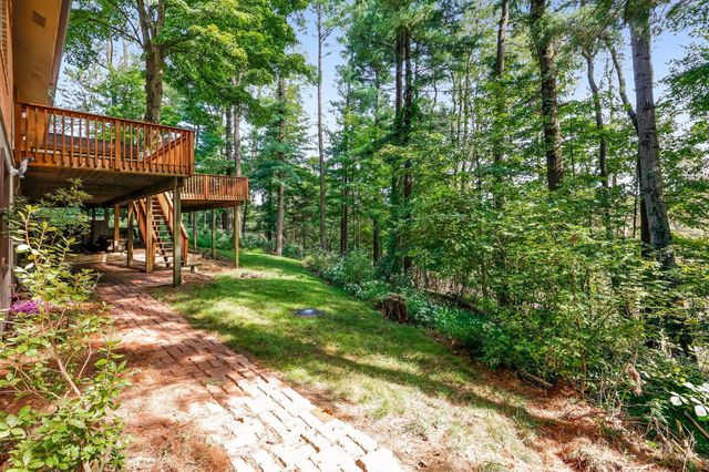 275 Pinetree Drive NE, Granville, OH 43023