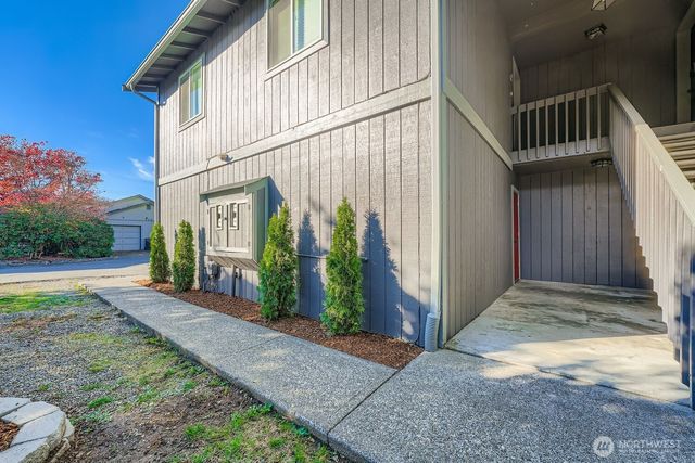 105 E 96th Street, Tacoma, WA 98445