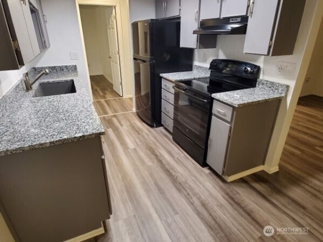105 E 96th Street, Tacoma, WA 98445