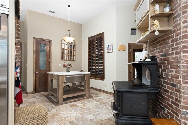 2628 W Chapin Road, Edinburg, TX 78541