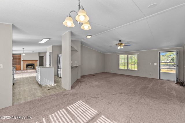 117 WILLIAMS Lane, Satsuma, FL 32189