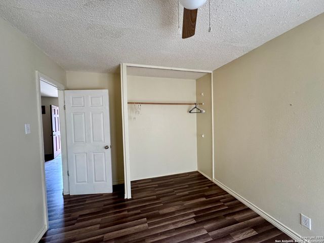 4222 King Krest, San Antonio, TX 78219