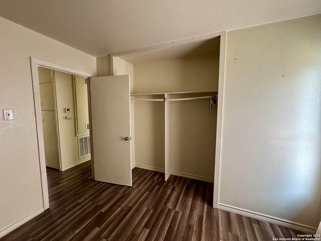 4222 King Krest, San Antonio, TX 78219