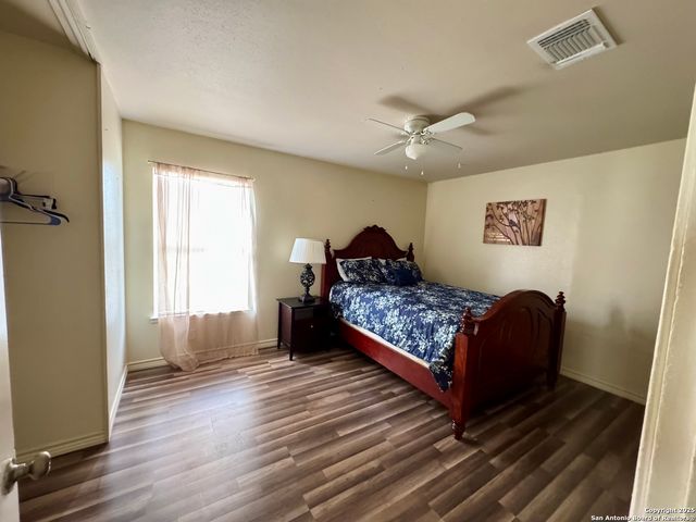 4222 King Krest, San Antonio, TX 78219