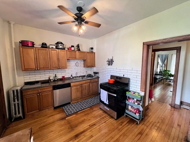3216 W ALTGELD Street 1, Chicago, IL 60647