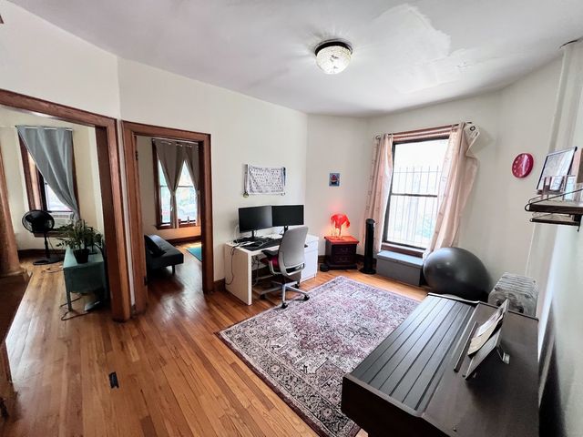 3216 W ALTGELD Street 1, Chicago, IL 60647