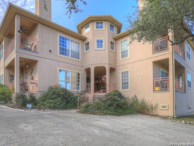2305 Connie Dr Ste 102, Canyon Lake, TX 78133