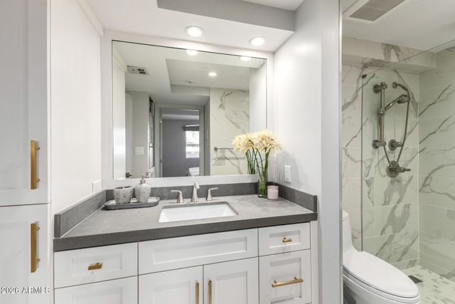 8500 E INDIAN SCHOOL Road 131, Scottsdale, AZ 85251