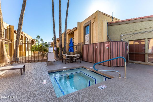 8500 E INDIAN SCHOOL Road 131, Scottsdale, AZ 85251