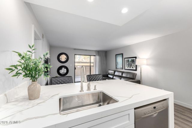 8500 E INDIAN SCHOOL Road 131, Scottsdale, AZ 85251