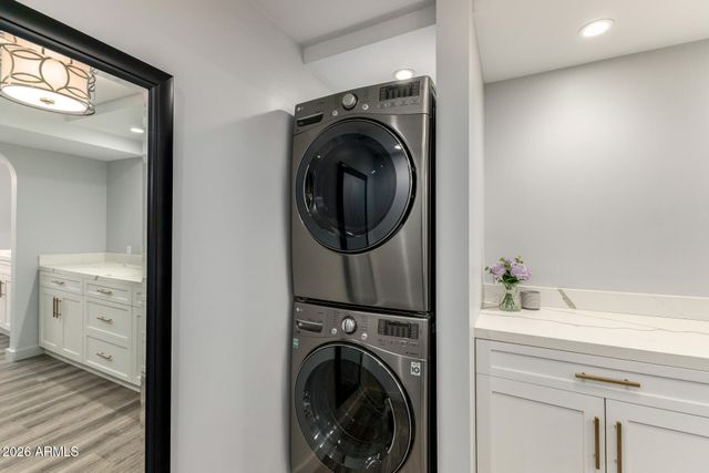 8500 E INDIAN SCHOOL Road 131, Scottsdale, AZ 85251