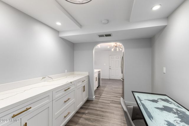 8500 E INDIAN SCHOOL Road 131, Scottsdale, AZ 85251