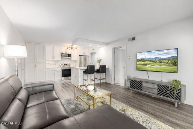 8500 E INDIAN SCHOOL Road 131, Scottsdale, AZ 85251