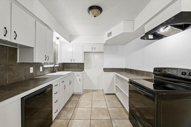 1112 Parkdale Drive, Waco, TX 76710