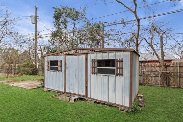 1112 Parkdale Drive, Waco, TX 76710