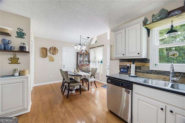41 Camden Woods Drive NW, Cartersville, GA 30121