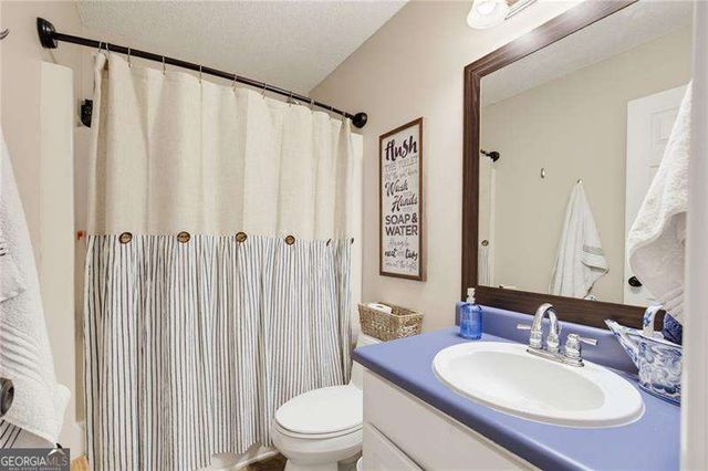 41 Camden Woods Drive NW, Cartersville, GA 30121