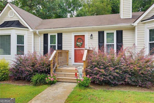 41 Camden Woods Drive NW, Cartersville, GA 30121