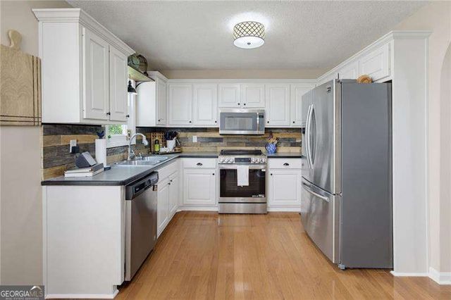 41 Camden Woods Drive NW, Cartersville, GA 30121