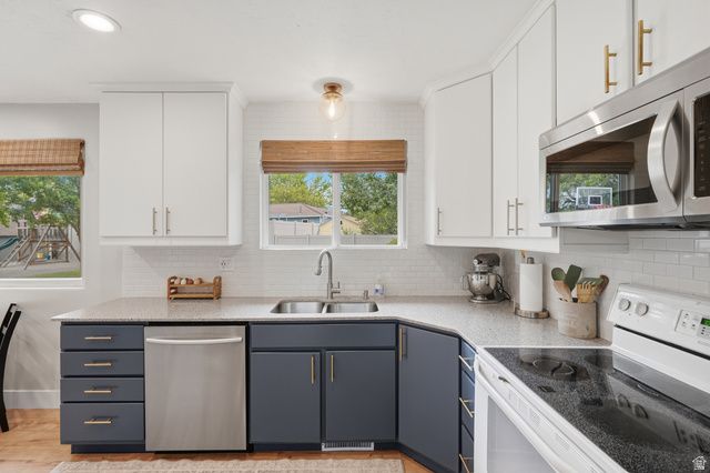 11047 S LAMASA CIR, Sandy, UT 84092