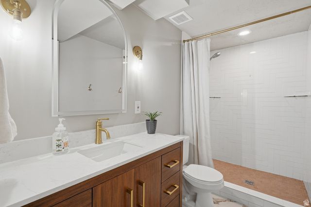 11047 S LAMASA CIR, Sandy, UT 84092