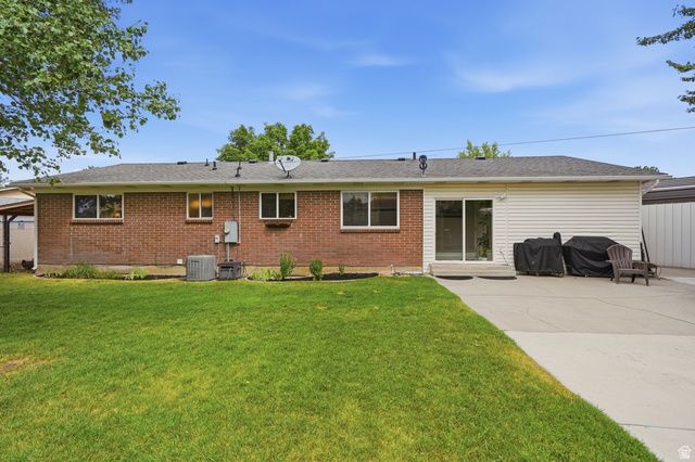 11047 S LAMASA CIR, Sandy, UT 84092