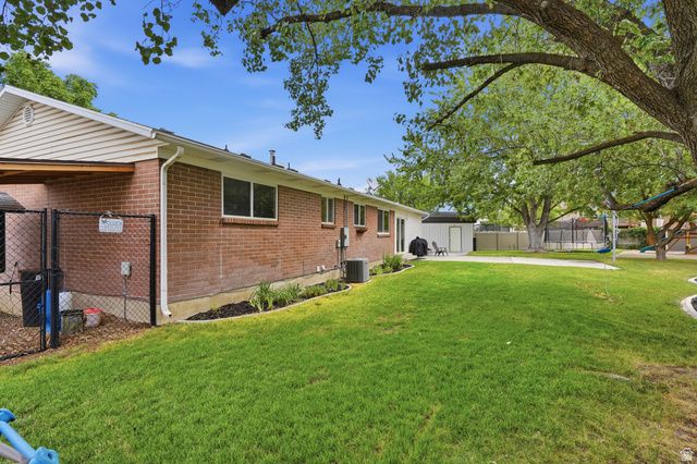 11047 S LAMASA CIR, Sandy, UT 84092