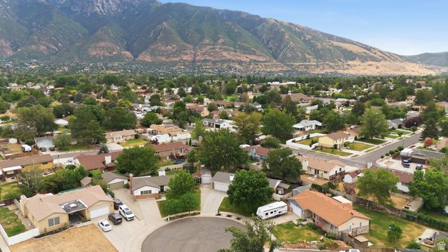 11047 S LAMASA CIR, Sandy, UT 84092