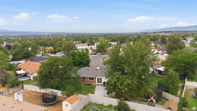 11047 S LAMASA CIR, Sandy, UT 84092