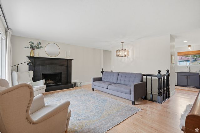 11047 S LAMASA CIR, Sandy, UT 84092