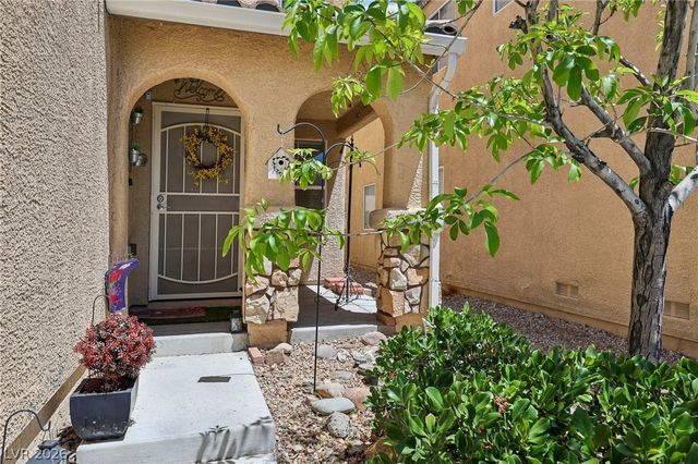 8342 Fort Hallock Avenue, Las Vegas, NV 89131