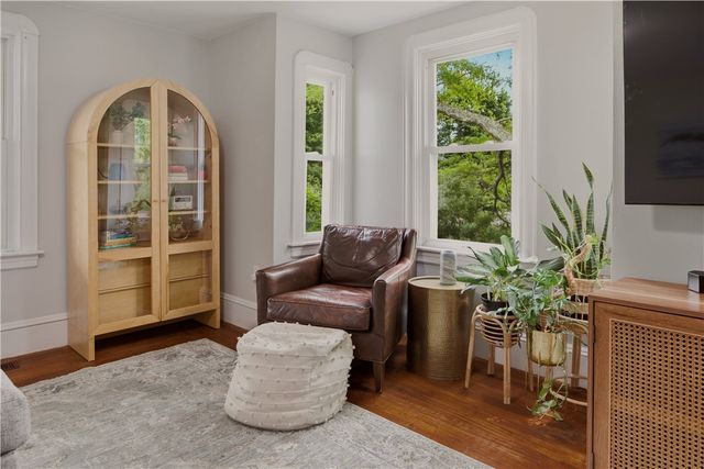 226 Turnpike Avenue, Portsmouth, RI 02871