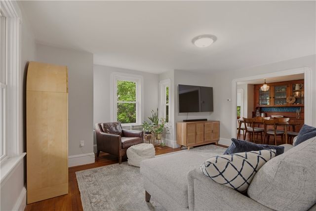 226 Turnpike Avenue, Portsmouth, RI 02871