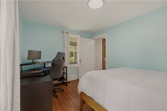 226 Turnpike Avenue, Portsmouth, RI 02871
