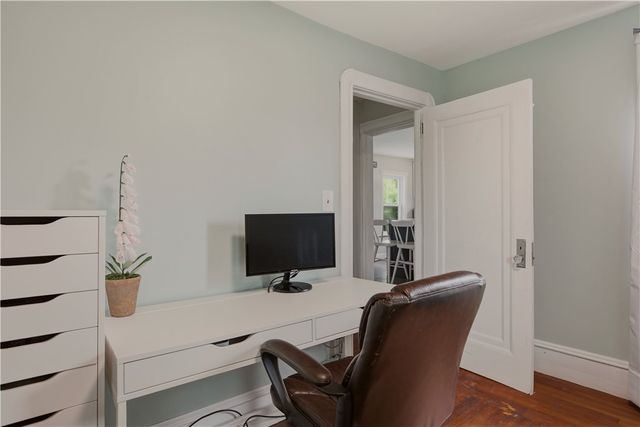 226 Turnpike Avenue, Portsmouth, RI 02871