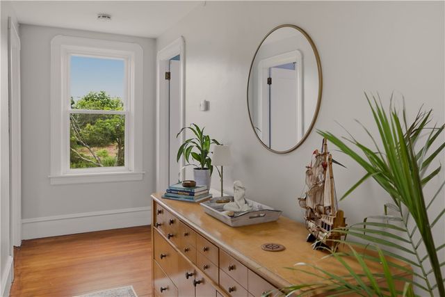 226 Turnpike Avenue, Portsmouth, RI 02871