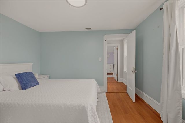 226 Turnpike Avenue, Portsmouth, RI 02871