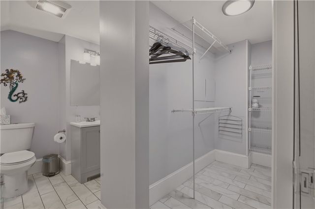 226 Turnpike Avenue, Portsmouth, RI 02871