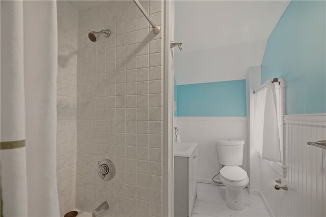 226 Turnpike Avenue, Portsmouth, RI 02871