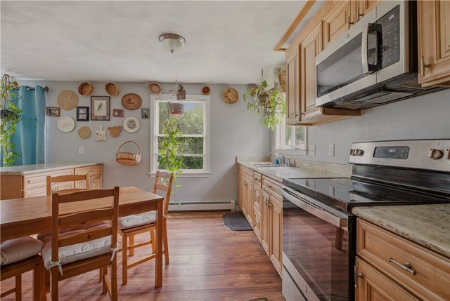 226 Turnpike Avenue, Portsmouth, RI 02871