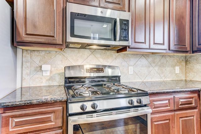 5124 Pinemont Place, Houston, TX 77092