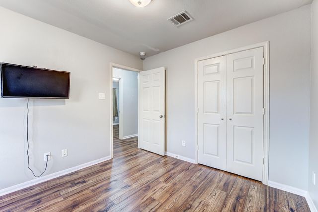 5124 Pinemont Place, Houston, TX 77092