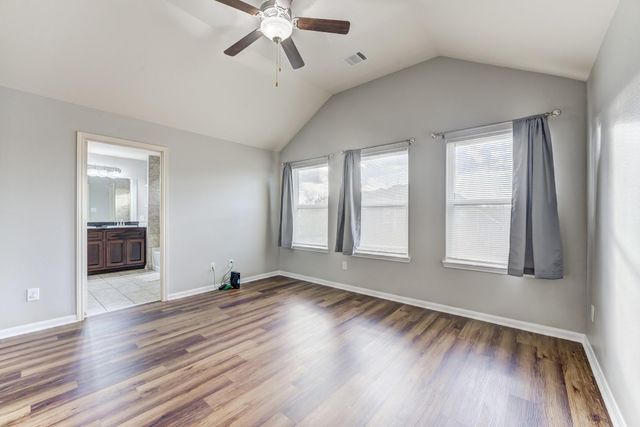 5124 Pinemont Place, Houston, TX 77092