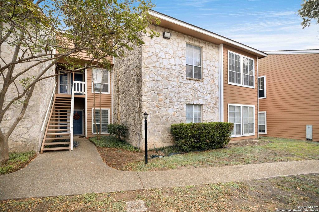 14745 Babcock Rd Apt 103, San Antonio, TX 78249