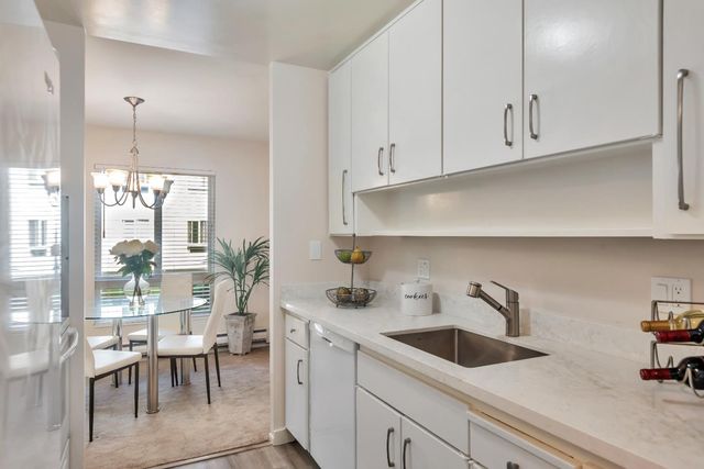 817 N Humboldt Street 202, San Mateo, CA 94401