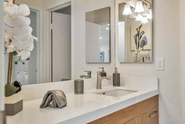 817 N Humboldt Street 202, San Mateo, CA 94401